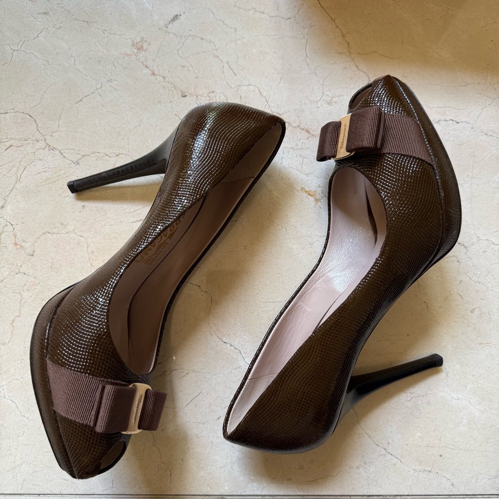 Salvatore Ferragamo Dark Brown Textured Peep-Toe Heels with Bow